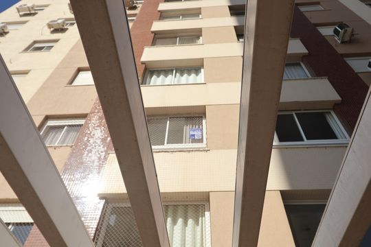 Fachada do bloco de apartamento para alugar com 2 quartos, 76m² em Marechal Rondon, Canoas