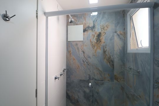 Banheiro de apartamento para alugar com 2 quartos, 76m² em Marechal Rondon, Canoas