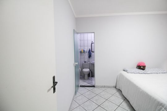 Banheiro Suite 1 de casa à venda com 3 quartos, 100m² em Vila Regente Feijó, São Paulo