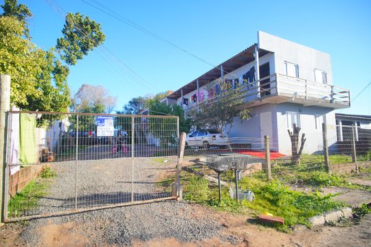 Fachada de apartamento para alugar com 2 quartos, 48m² em Santo Afonso, Novo Hamburgo