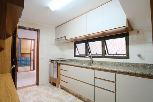 Cozinha de casa à venda com 4 quartos, 180m² em Vila Gomes Cardim, São Paulo