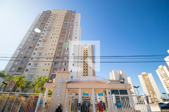 Fachada do Condomínio de apartamento à venda com 2 quartos, 60m² em Vila Lemos, Campinas