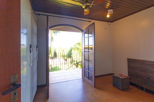 Quarto 1 de casa para alugar com 4 quartos, 260m² em Olaria, Canoas