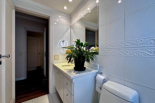 Banheiro Suíte 1 de apartamento à venda com 4 quartos, 323m² em Parque Colonial, São Paulo