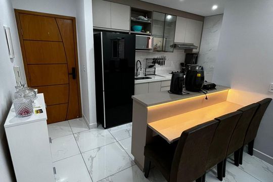 Sala de apartamento à venda com 2 quartos, 56m² em Vila Amabile Pezzolo, Santo André