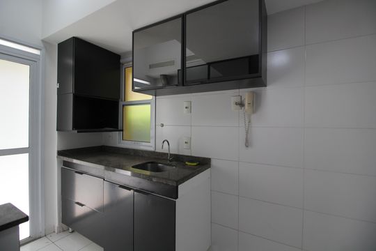 Cozinha  de apartamento à venda com 2 quartos, 100m² em Taquara, Rio de Janeiro