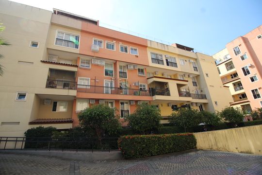 Fachada de apartamento à venda com 2 quartos, 100m² em Taquara, Rio de Janeiro
