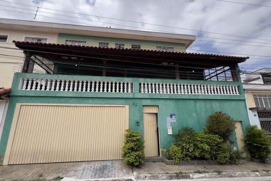 Fachada de casa à venda com 3 quartos, 280m² em Vila Tibagi, Guarulhos