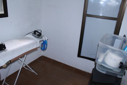 Quarto de serviço de apartamento para alugar com 2 quartos, 240m² em Higienópolis, São Paulo