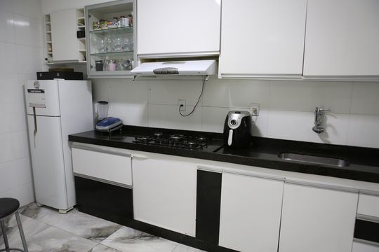 Cozinha de casa à venda com 3 quartos, 137m² em Diamante, Belo Horizonte