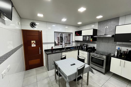 Cozinha de casa à venda com 4 quartos, 308m² em Santa Teresinha, São Paulo