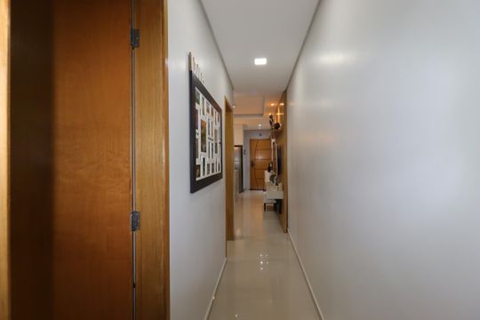 Corredor de apartamento à venda com 2 quartos, 106m² em Vila Príncipe de Gales, Santo André