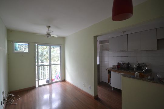 Sala de apartamento para alugar com 2 quartos, 52m² em Centro, Nilópolis