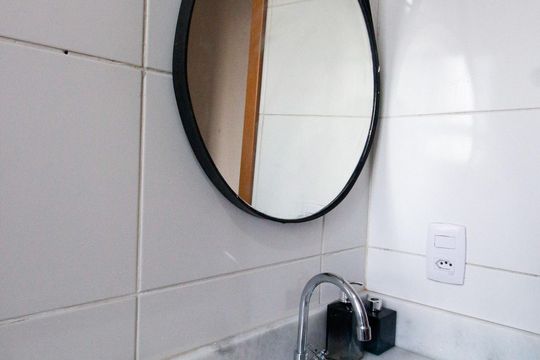 Banheiro de apartamento para alugar com 2 quartos, 42m² em Vila Suzana, São Paulo