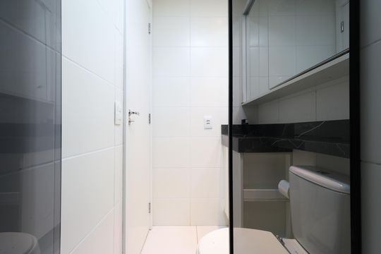 Banheiro de apartamento para alugar com 2 quartos, 37m² em Barra Funda, São Paulo