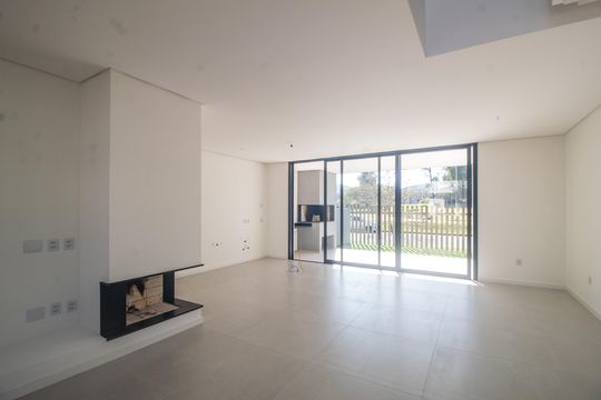 Sala de casa à venda com 3 quartos, 184m² em Hípica, Porto Alegre