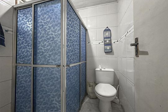 Banheiro de casa à venda com 2 quartos, 92m² em Feitoria Seller, São Leopoldo