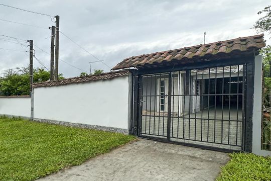 Fachada de casa à venda com 2 quartos, 92m² em Feitoria Seller, São Leopoldo