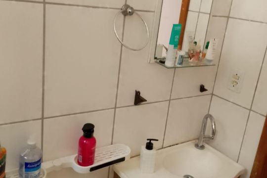 Banheiro de apartamento para alugar com 2 quartos, 60m² em Lidici (Justinópolis), Ribeirão das Neves