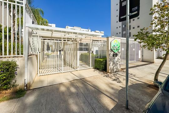 Fachada de apartamento à venda com 2 quartos, 55m² em Vila Independencia, São Paulo