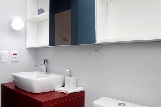 Banheiro Social de apartamento à venda com 1 quarto, 34m² em Higienópolis, Porto Alegre