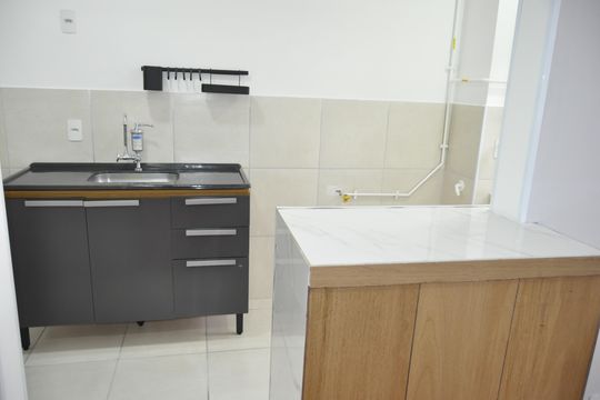 Cozinha de apartamento à venda com 1 quarto, 33m² em Riachuelo, Rio de Janeiro