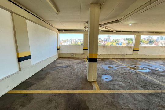 Garagem de apartamento à venda com 3 quartos, 198m² em Padre Eustáquio, Belo Horizonte
