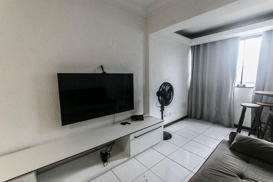 Sala de apartamento para alugar com 4 quartos, 127m² em Jardim Armação, Salvador