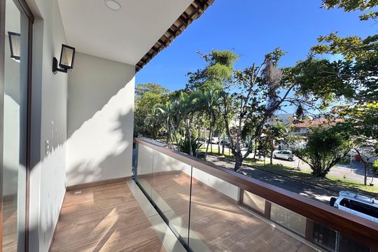 Suíte 1 Master - Varanda de casa de condomínio à venda com 4 quartos, 550m² em Recreio dos Bandeirantes, Rio de Janeiro