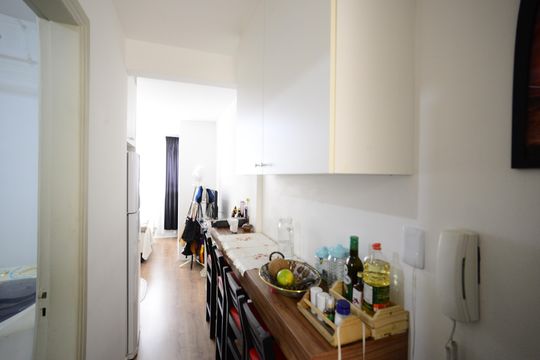 Cozinha de kitnet/studio à venda com 1 quarto, 28m² em Sé, São Paulo