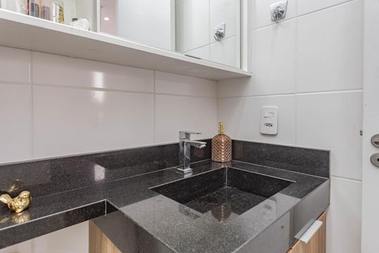 Banheiro de apartamento à venda com 2 quartos, 39m² em Sacoma, São Paulo