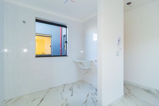 Cozinha de apartamento à venda com 2 quartos, 55m² em Vila Libanesa, São Paulo