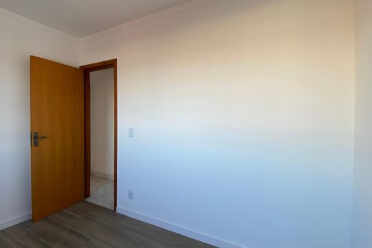 Quarto de apartamento para alugar com 2 quartos, 55m² em Vila Libanesa, São Paulo