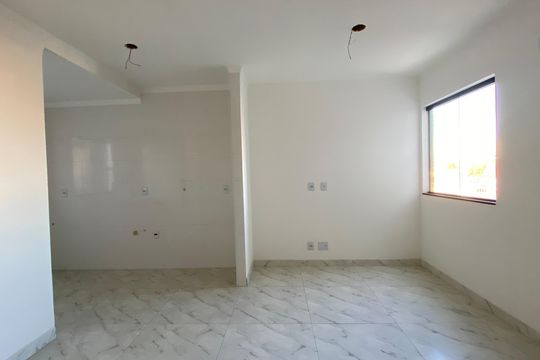 Sala/Cozinha de apartamento para alugar com 2 quartos, 55m² em Vila Libanesa, São Paulo