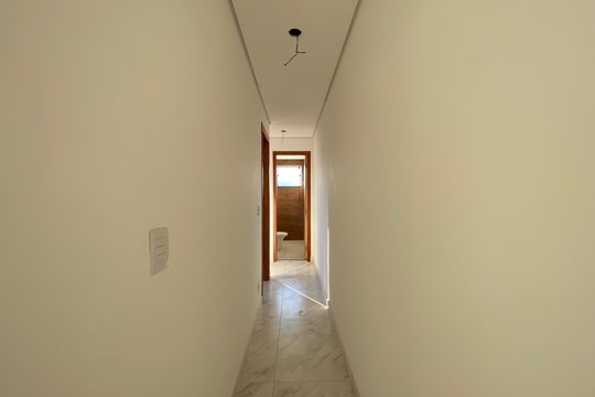 Corredor de apartamento para alugar com 2 quartos, 54m² em Vila Libanesa, São Paulo