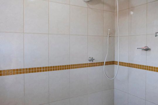 Banheiro de Serviço de casa à venda com 3 quartos, 200m² em Vila Vivaldi, São Bernardo do Campo