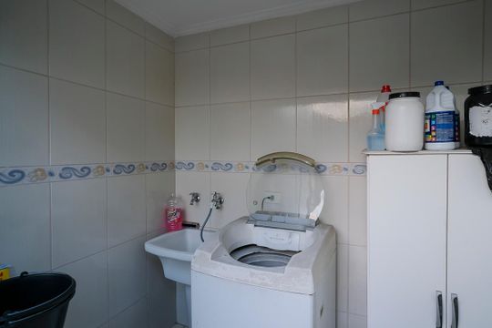 Área de serviço de casa à venda com 3 quartos, 200m² em Vila Vivaldi, São Bernardo do Campo