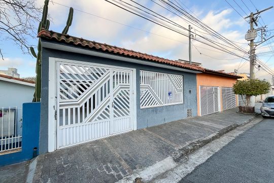 Fachada de casa à venda com 3 quartos, 200m² em Vila Vivaldi, São Bernardo do Campo