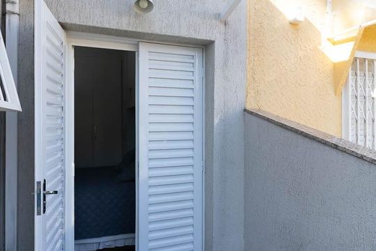 Varanda da Suíte 1 de casa à venda com 3 quartos, 200m² em Aclimação, São Paulo