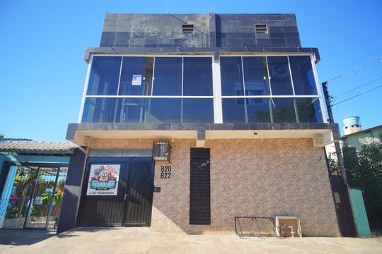 Fachada de casa à venda com 2 quartos, 270m² em Santo Afonso, Novo Hamburgo