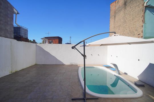Piscina de casa à venda com 2 quartos, 270m² em Santo Afonso, Novo Hamburgo