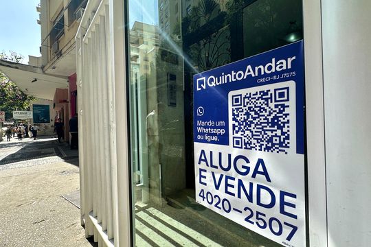 Plaquinha de apartamento à venda com 3 quartos, 180m² em Copacabana, Rio de Janeiro