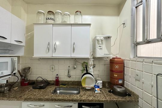 Cozinha de apartamento à venda com 3 quartos, 180m² em Copacabana, Rio de Janeiro