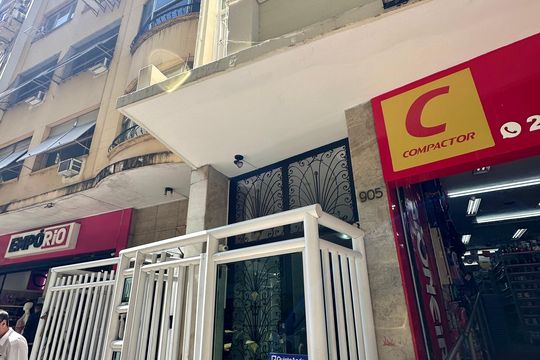 Fachada de apartamento à venda com 3 quartos, 180m² em Copacabana, Rio de Janeiro