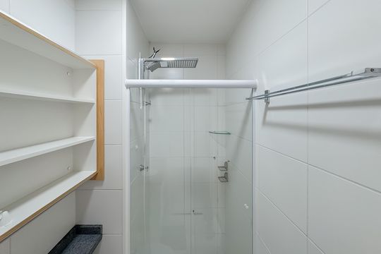 Banheiro de apartamento para alugar com 2 quartos, 34m² em Cambuci, São Paulo