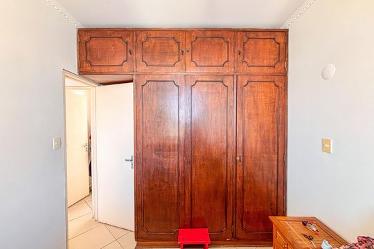 Quarto 1 de apartamento à venda com 2 quartos, 76m² em Jardim Paulista, São Paulo