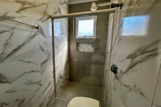 Banheiro de apartamento para alugar com 1 quarto, 38m² em Jardim Rosa de Franca, Guarulhos