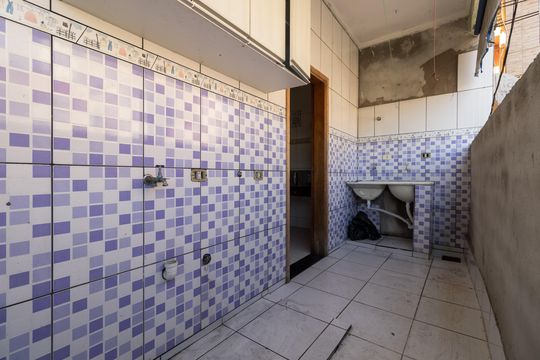 Área de Serviço de casa para alugar com 3 quartos, 93m² em Parque dos Bancarios, São Paulo