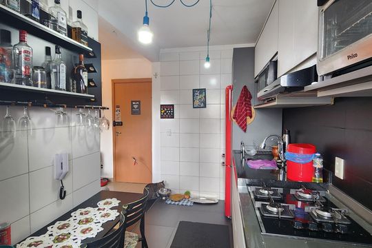 Cozinha de apartamento à venda com 1 quarto, 48m² em Vila Rosa, Novo Hamburgo