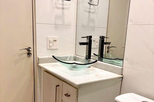 Banheiro 1 de apartamento à venda com 3 quartos, 65m² em Luz, São Paulo